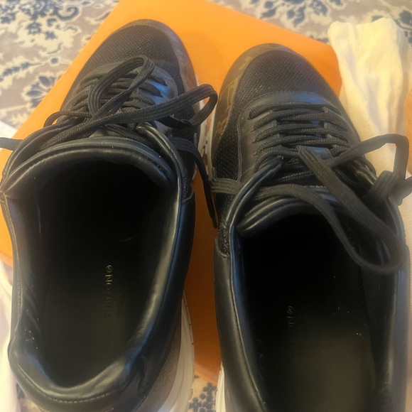 Beautiful Louis Vuitton Racer Sneakers size 8 LV 9US great condition with style. - Picture 16 of 16